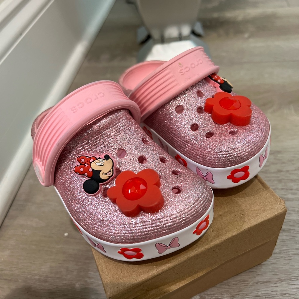 Pink Disney Crocs - Picture 4 of 5